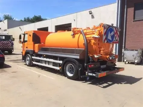 Vrachtwagenchauffeur vacuum/combiwagen